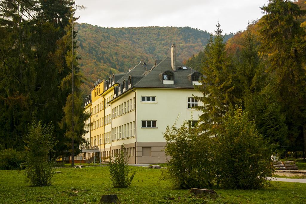 Hotel Skalka Rajecké Teplice Εξωτερικό φωτογραφία